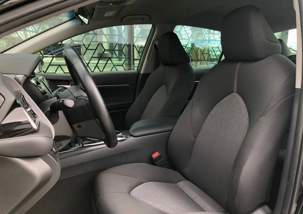 Toyota Camry cena 107900 przebieg: 97621, rok produkcji 2020 z Nowe Miasteczko małe 529